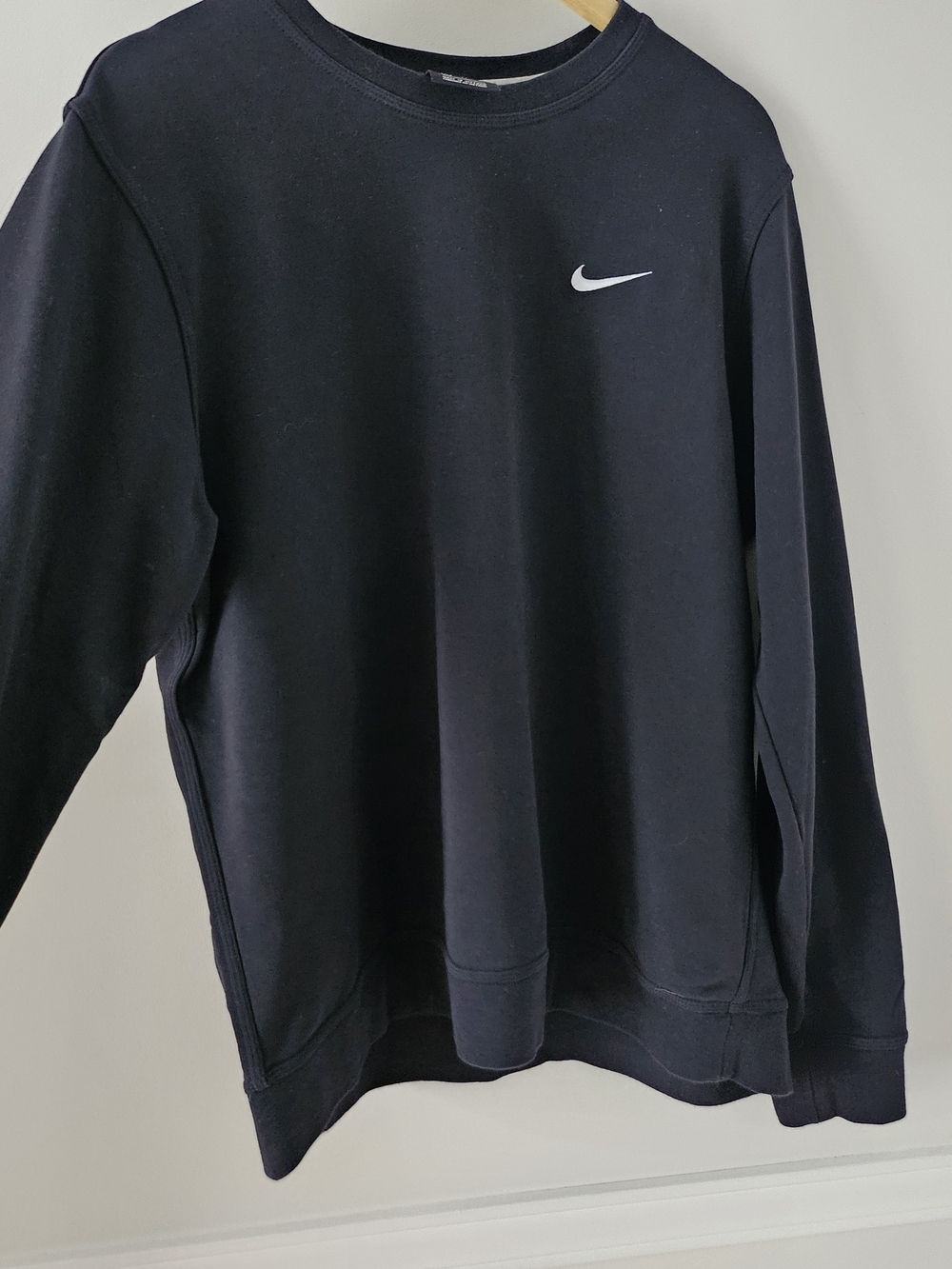 Nike UNISEX's Black Crewneck with White Swoosh